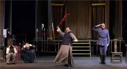 bigbang最新的演唱会,最新bigbang演唱会