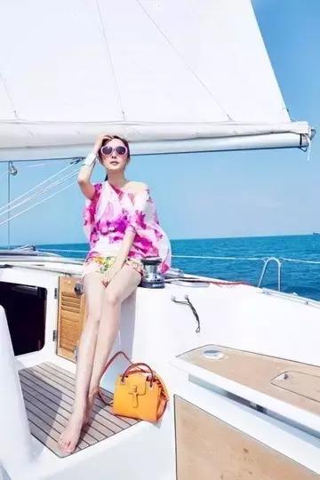 高圆圆最新背的包包,高圆圆剧中包包