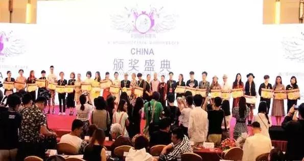 万人大赛完整版视频,世冠总决赛万人现场