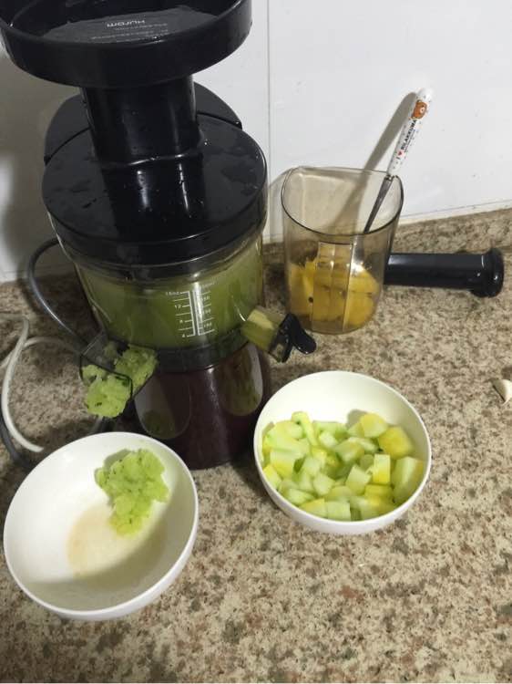 我和男朋友结婚半年了，生活当中我们俩就是谁有空谁下厨房