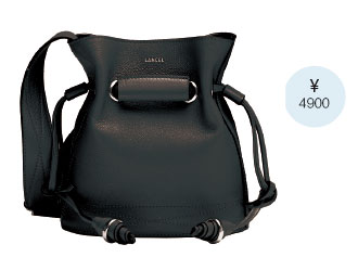 容量越大肩带越宽