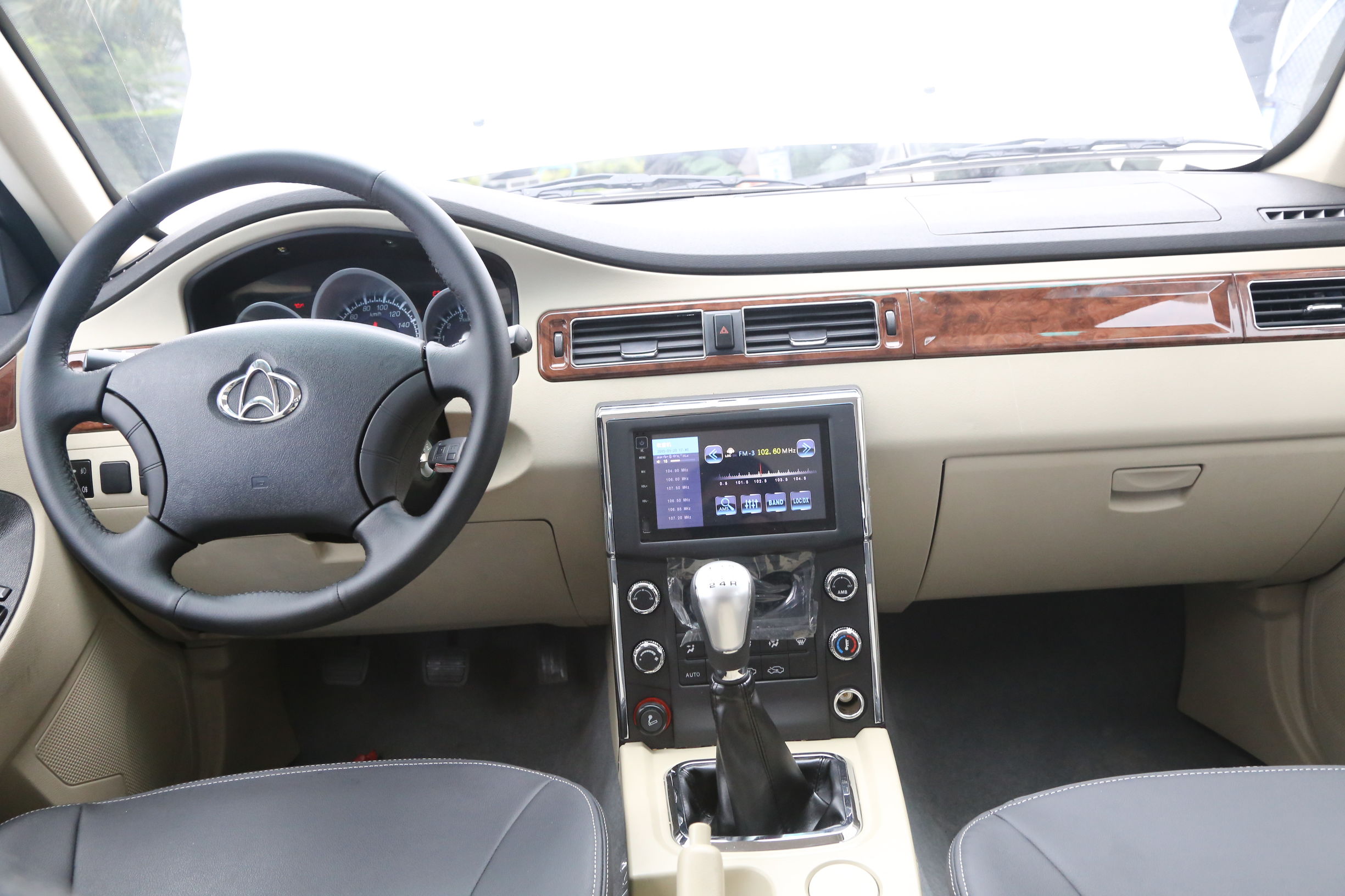 长安神骐最新款柴油版多少钱一辆,生了双胞胎儿子第一天