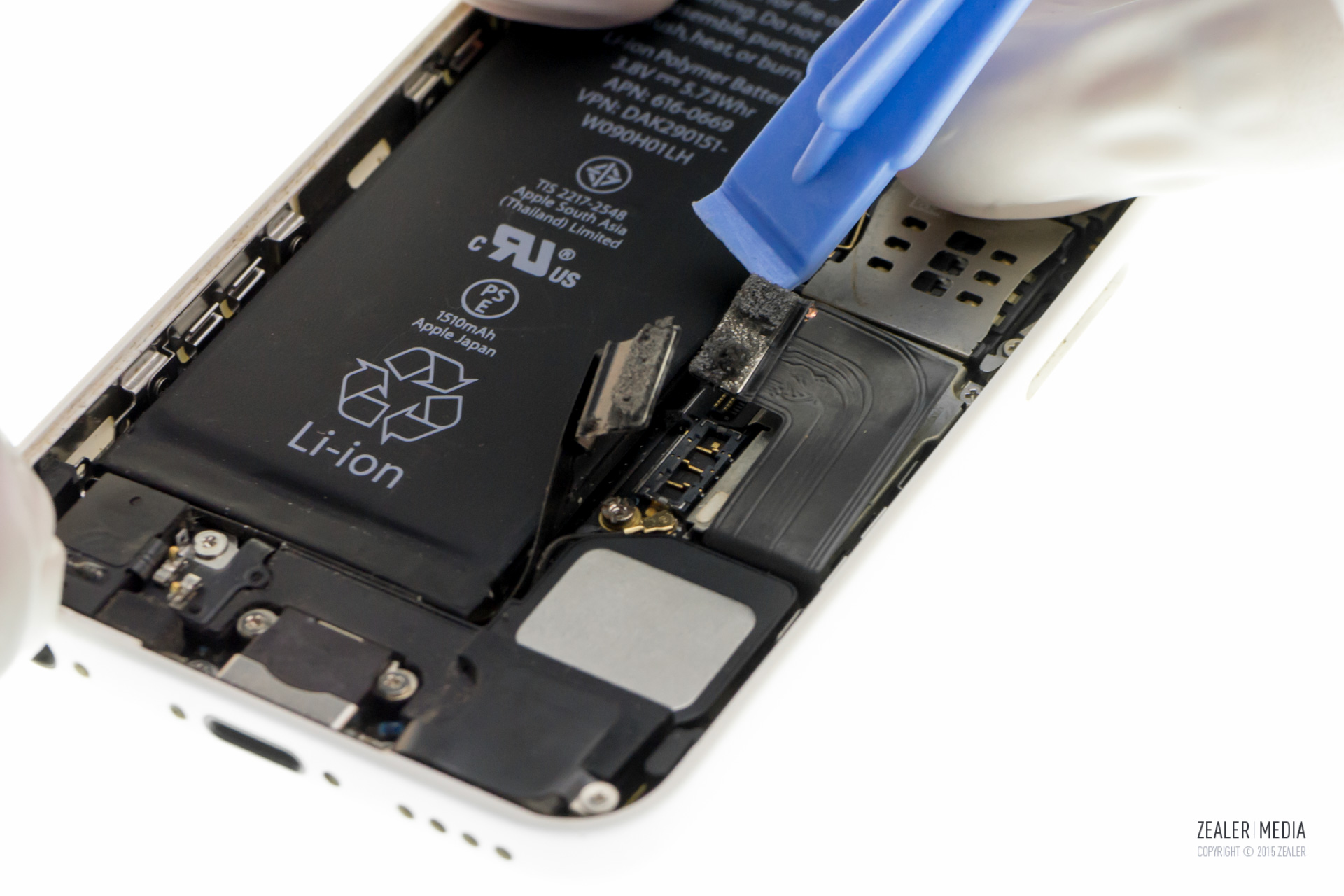 拆iphone5c教程,苹果5c换后壳