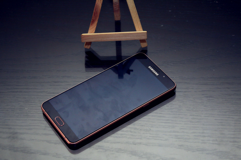 三星galaxya9s怎么样,性能强三星galaxya60s全面评测