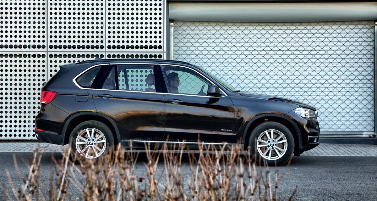 2.0t的宝马x5怎么样,深度试驾国产宝马x540i