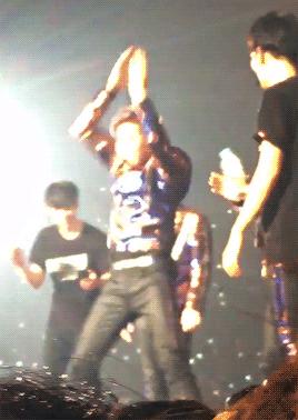 exo三巡letoutthebeast,exo三巡名场面控场完整版