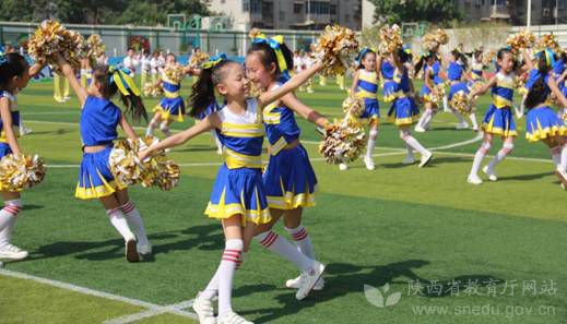 陕西青少年足球夏令营怎么报名,陕西青少年足球夏令营