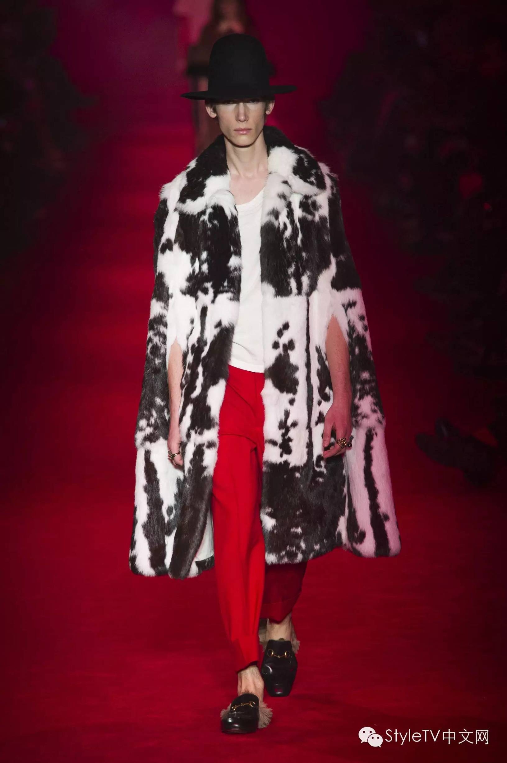 美cry！窥探躲在GUCCI后台的少男少女们