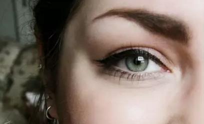 如何开眼角画眼线,有开眼角怎么画眼线