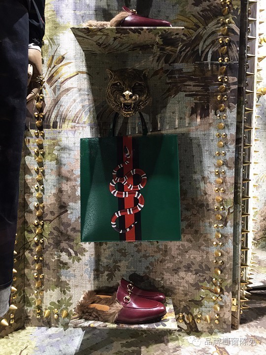 gucci服装橱窗展示,gucci最新橱窗主题