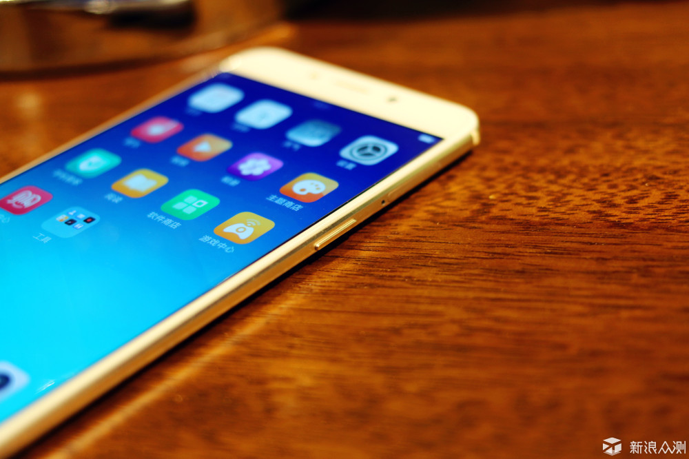 铏界劧浠锋牸渚垮疁閰嶇疆鍗翠笉澶熼珮,铏界劧浠锋牸渚垮疁浣嗘槸閰嶇疆涓嶅嚒