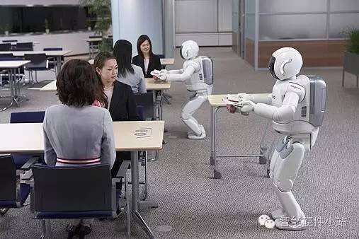 小站日报:特斯拉推“微型巴士”;机器人“入侵”下水道