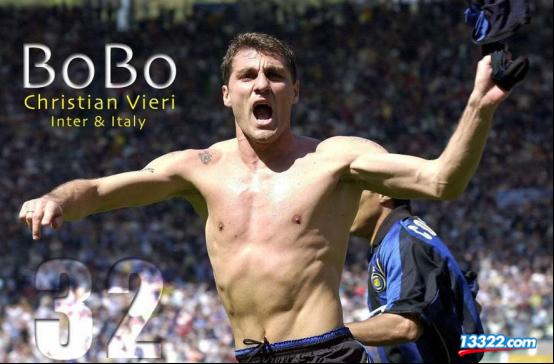 维埃里宣布加盟中超,维埃里脱球衣