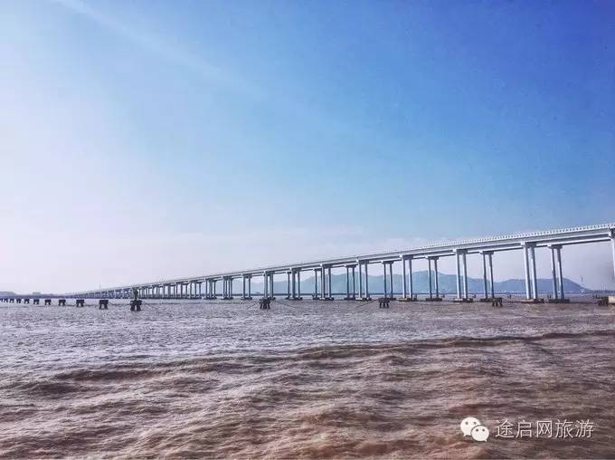 颜值高。海鲜多。距离近。这个夏天，有什么理由不去嵊泗浪一浪~