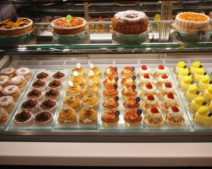 第一次光临的早餐店,第一次光顾楼下菜店