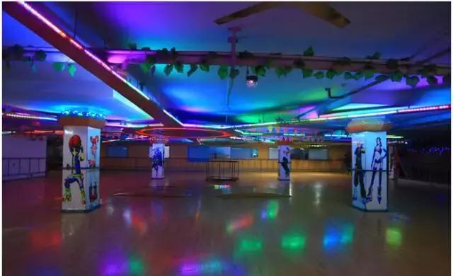 夏天也有滑冰的好去处,夏天滑冰场有哪些地方