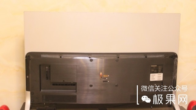 觉得电视没必要？看了这台4K曲屏电视你还会这么想吗？