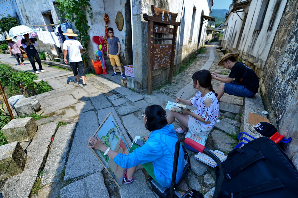 酷暑走徽州，查济二三事