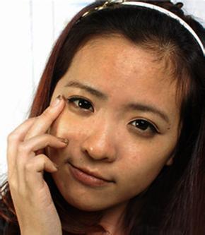 淡斑祛斑的最有效方法,长斑别乱护肤睡前这样做轻松淡斑