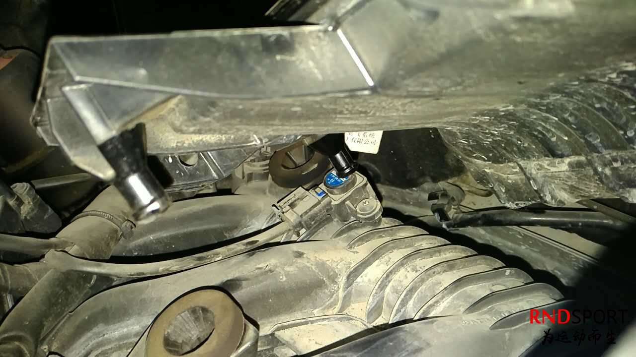 16年奔驰e200coupe改装,奔驰e200coupe加装尾翼