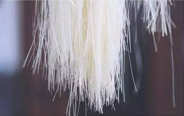 有些话不说更动人,有些话不说总比说了好