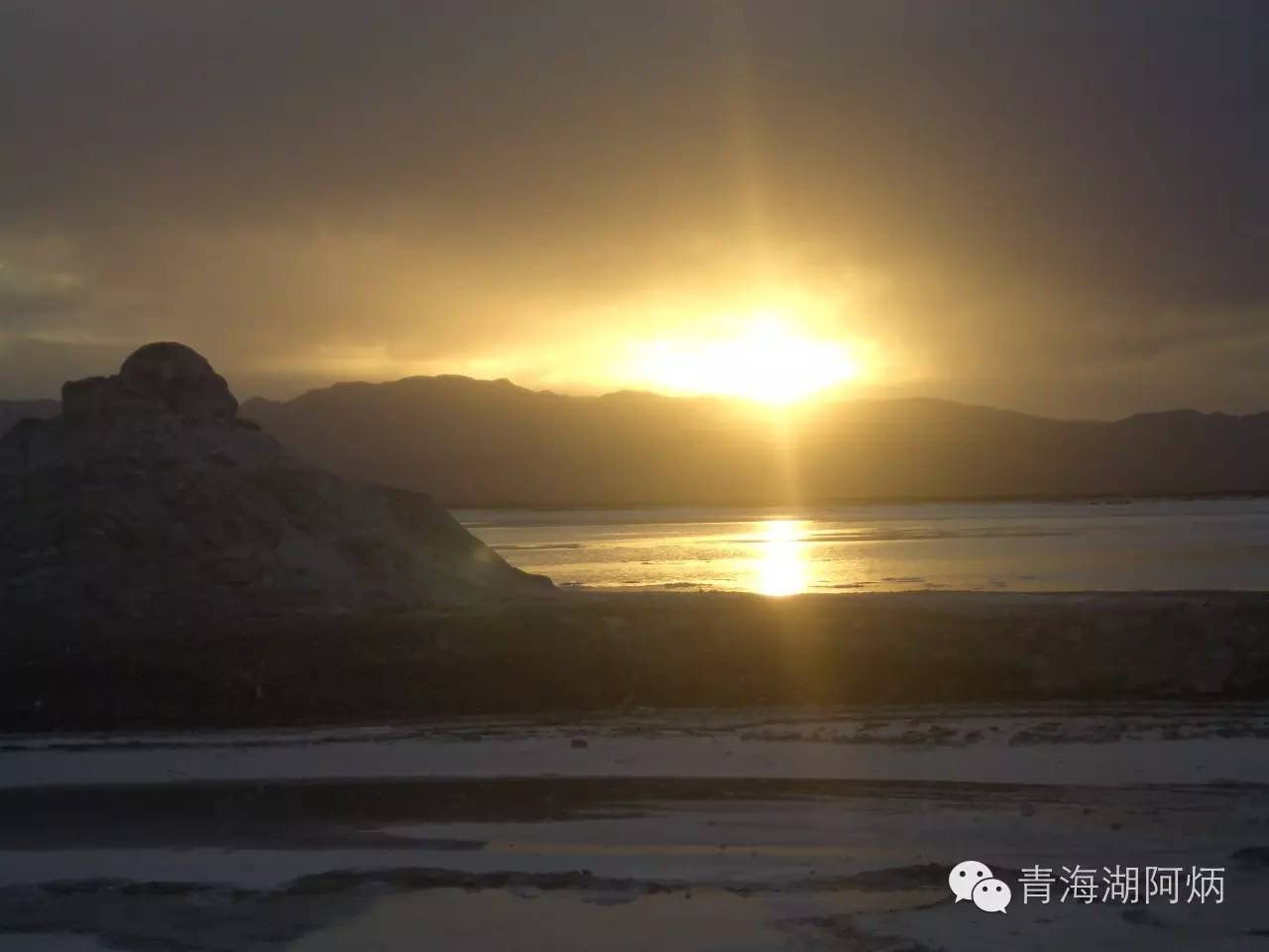 青海湖和沙坡头哪个更值得去,12月青海湖值得去吗