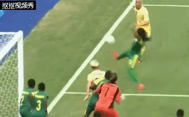 足球中不可思议的门将,足球门将手上涂的是什么