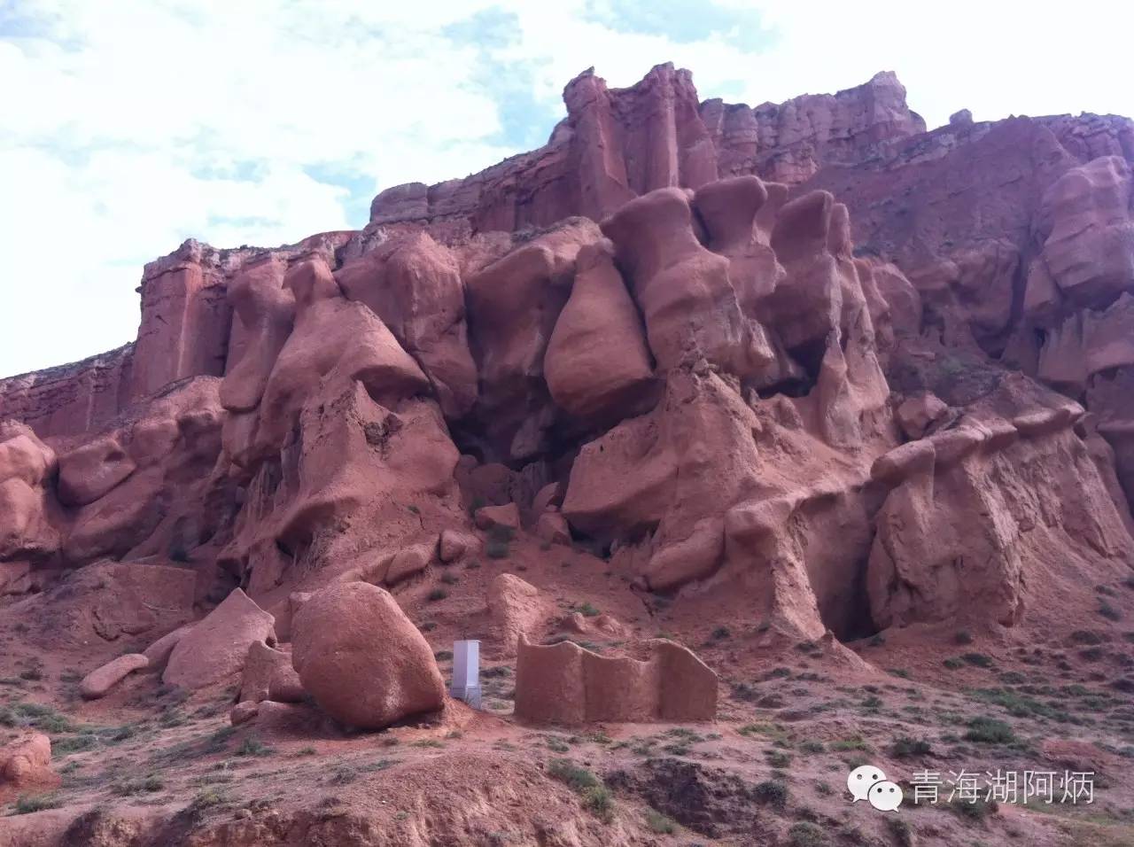 青海湖和沙坡头哪个更值得去,12月青海湖值得去吗