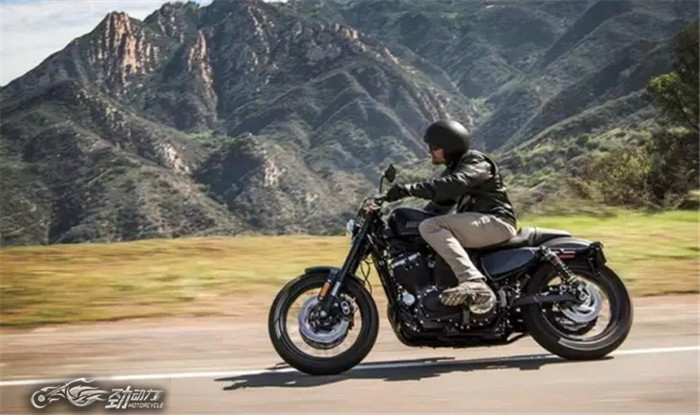 哈雷戴维森1200custom改装,哈雷戴维森1200需要更换几种油