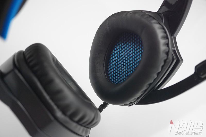 赛德斯狼灵游戏耳机轻体验,赛德斯狼灵头戴式耳机