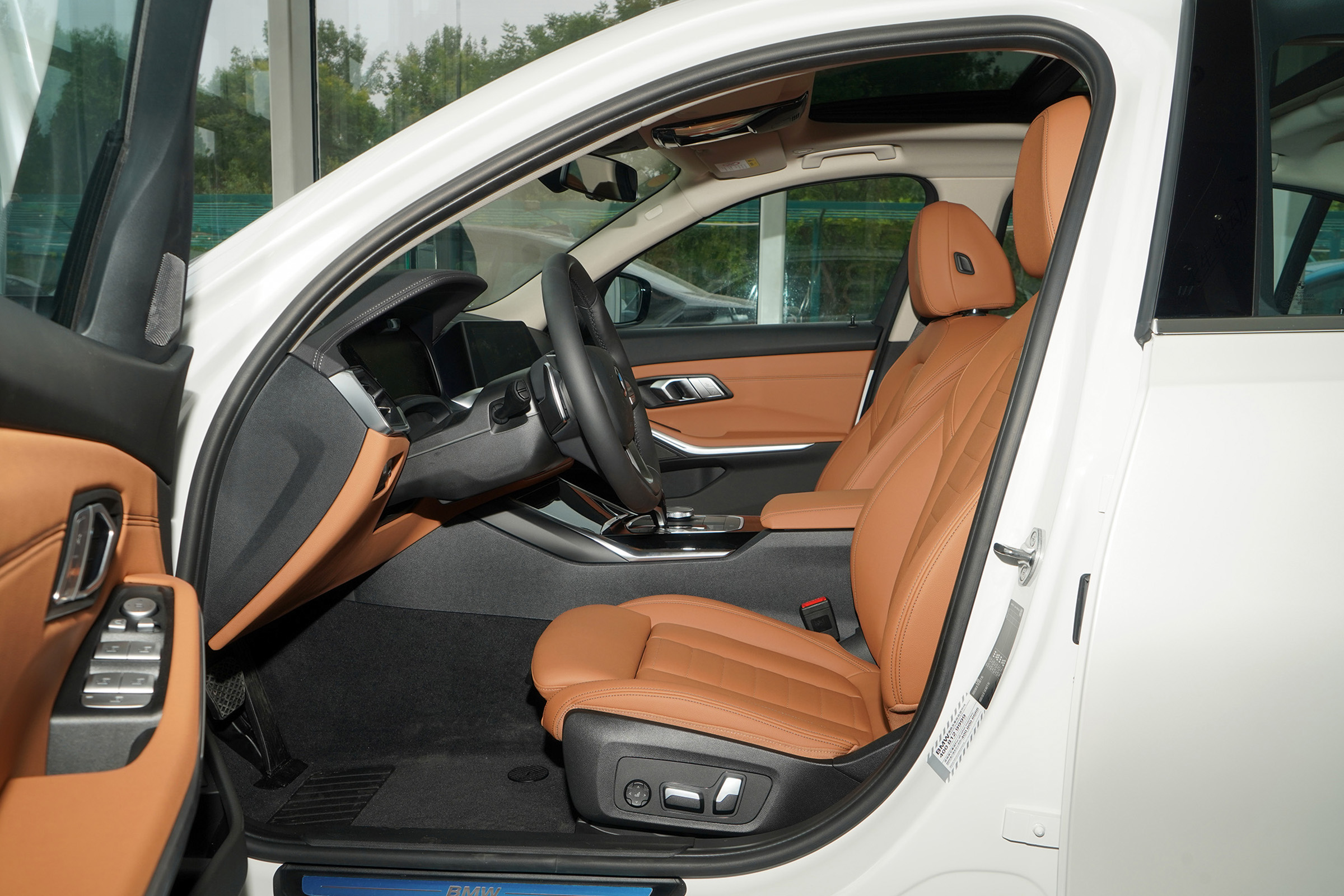 宝马3系到底值不值得入手,宝马3系评测2023款