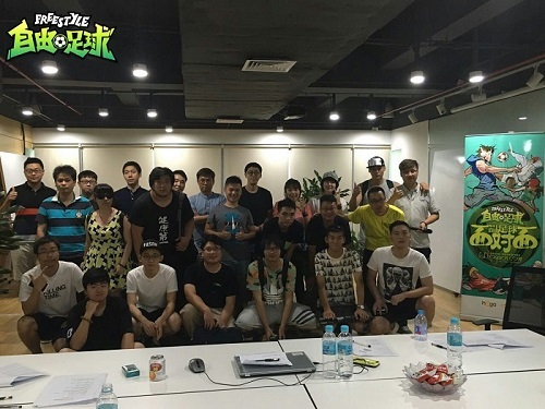 老司机聚集《自由足球》直击8.8见面会现场