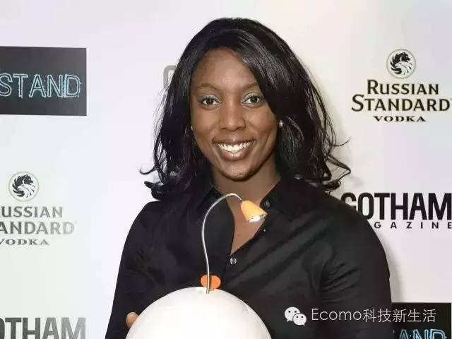 足球奥巴马名场面,奥巴马踢足球视频