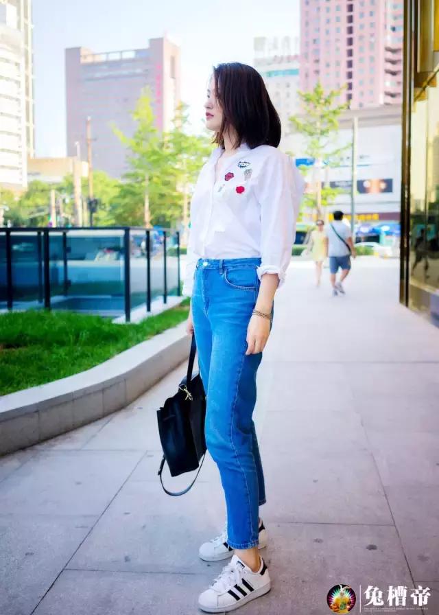 穿上运动鞋去跑10公里,穿上跑鞋就可以运动