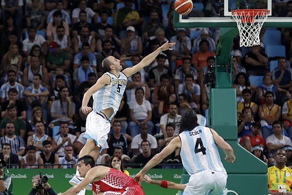 马努潘帕斯雄鹰,潘帕斯雄鹰马努