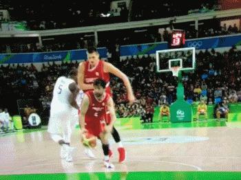 06年美国梦之队输球球迷反应,美国梦之队窒息防守