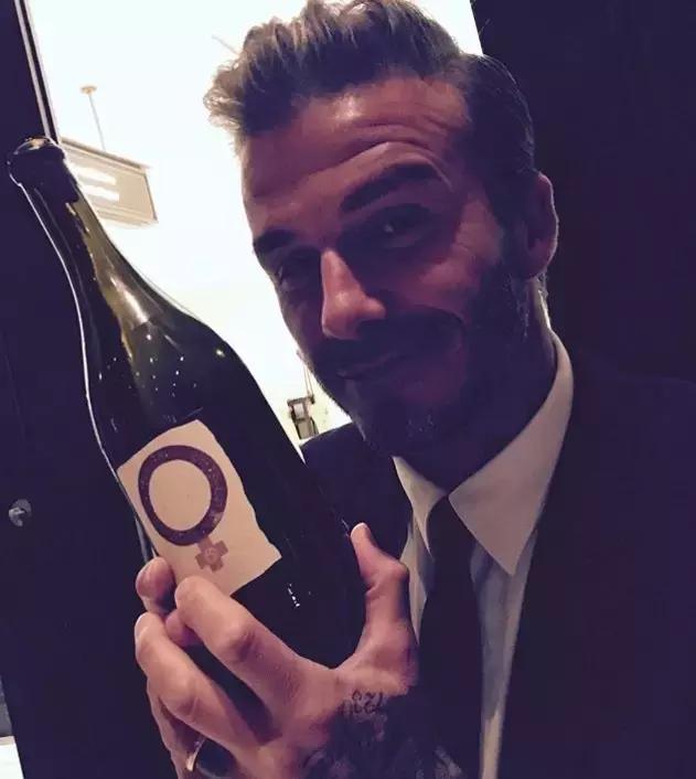 閭ｄ簺鍧愭嫢鍗冧竾閰掑簞鐨勬槑鏄熶滑,鍝簺鏄庢槦涔颁簡娉曞浗閰掑簞