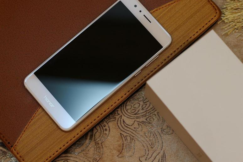 荣耀8评测,荣耀note8评测