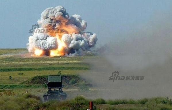 俄罗斯火箭炮超级威力,俄军60秒摧毁乌军坦克