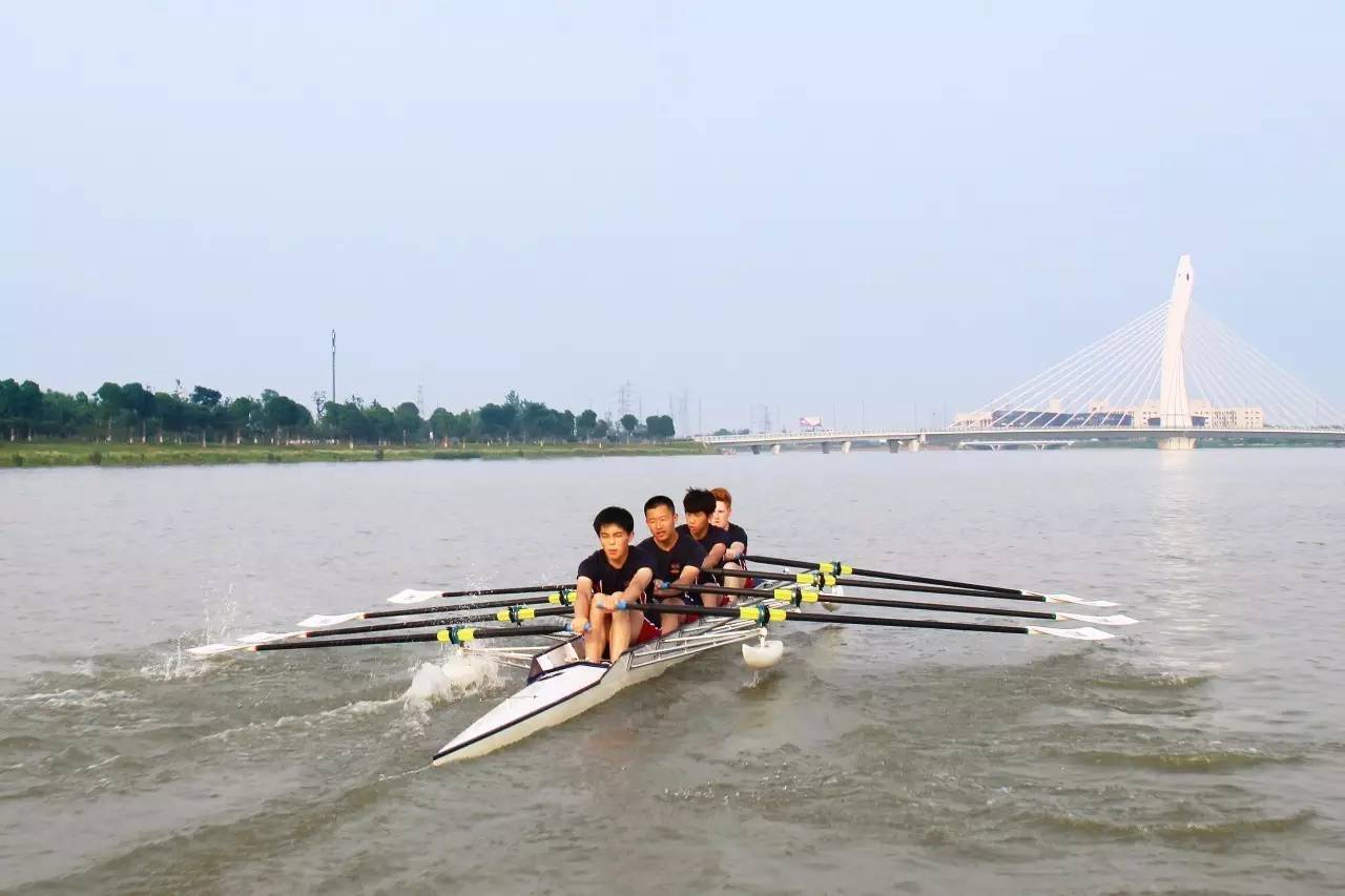 绮捐嫳鏁欒偛鑻卞浗鍏,鑻卞浗鍏绮捐嫳鏁欒偛