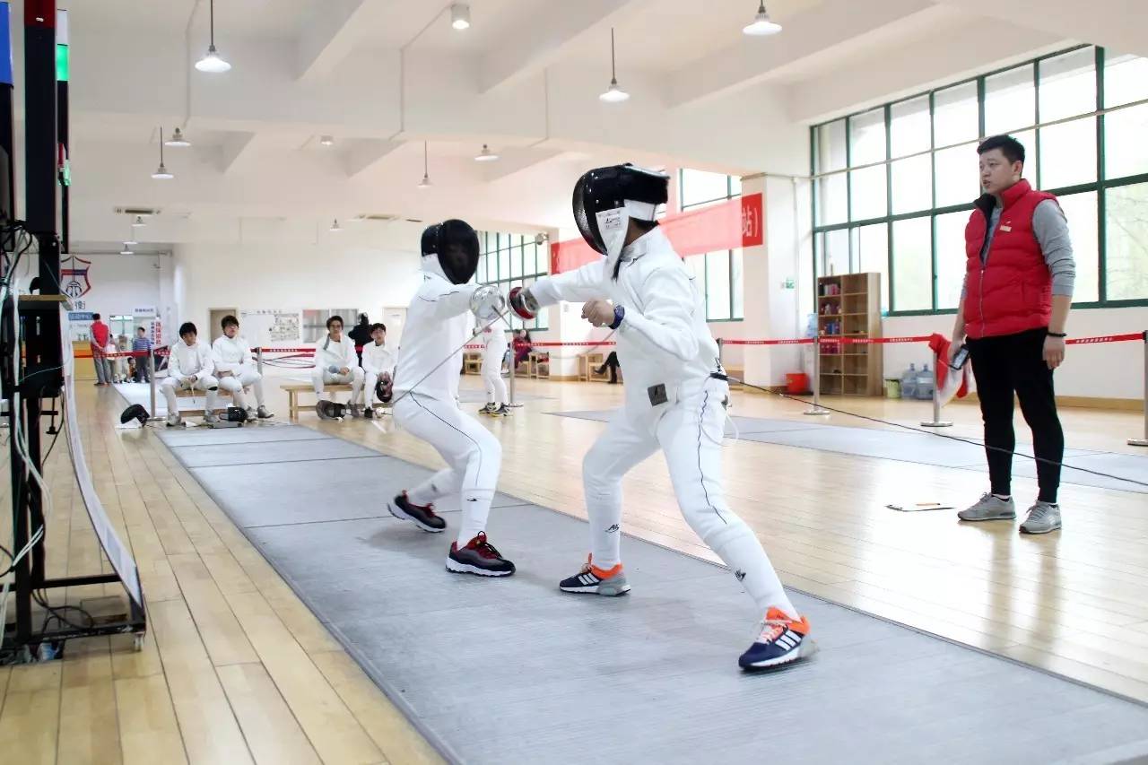 绮捐嫳鏁欒偛鑻卞浗鍏,鑻卞浗鍏绮捐嫳鏁欒偛