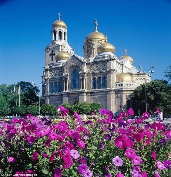 这个公然买卖美女的国家,引起了全世界单身汪的注意