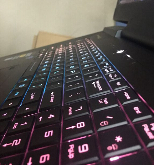 2万多的神舟笔记本，玩LOL是什么感觉？附赠*力暴**拆机