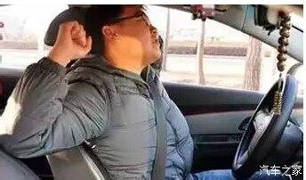 开车久了腰酸背痛怎么办？教你10招，让你轻松驾车！