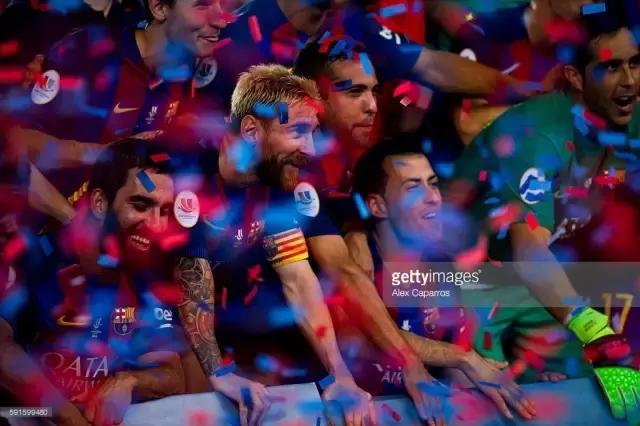 皇马巴萨球衣怎么选,巴萨西班牙超级杯球衣