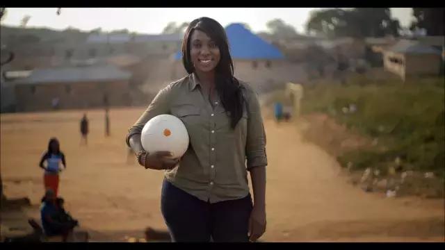 这颗足球居然惊动了奥巴马！还带给10000+孩子快乐！