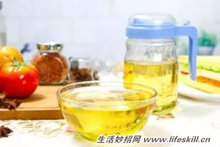 食用油有点哈喇味怎么处理,食用油有哈喇味超标吗