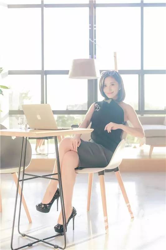 高颜值辣妈健身,健身辣妈惊艳亮相