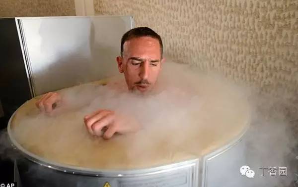 菲尔普斯自由泳100米拿过金牌吗,2008奥运会菲尔普斯拿了几个金牌