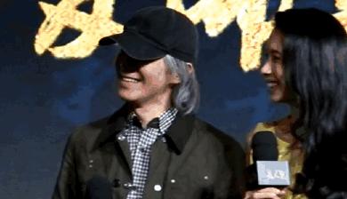 《美人鱼》主题曲听到流泪，这么多年过去世间始终星爷最好...